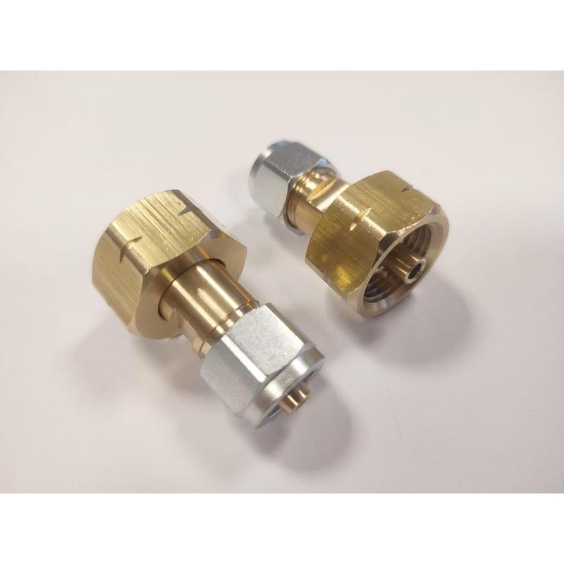 Złącze butli dużej wew. W 21,8x1/14" L / rura PCV (faro) d-8  GZ-2788