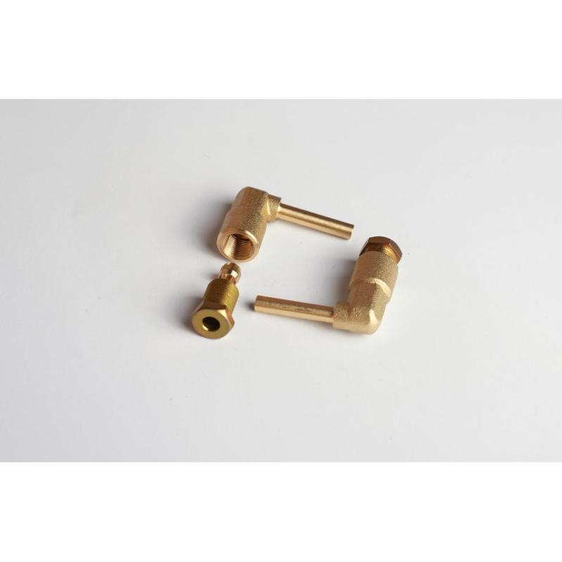 Kolanko wielozaworu uniwersalne fi6 (M12x1) / fi6 rurka GZ-1575A